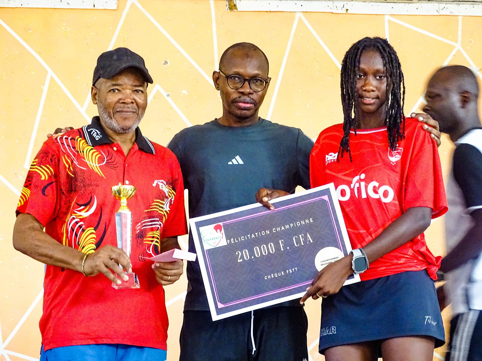 Représenter et rayonner